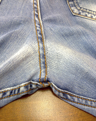 Штопка джинсов после